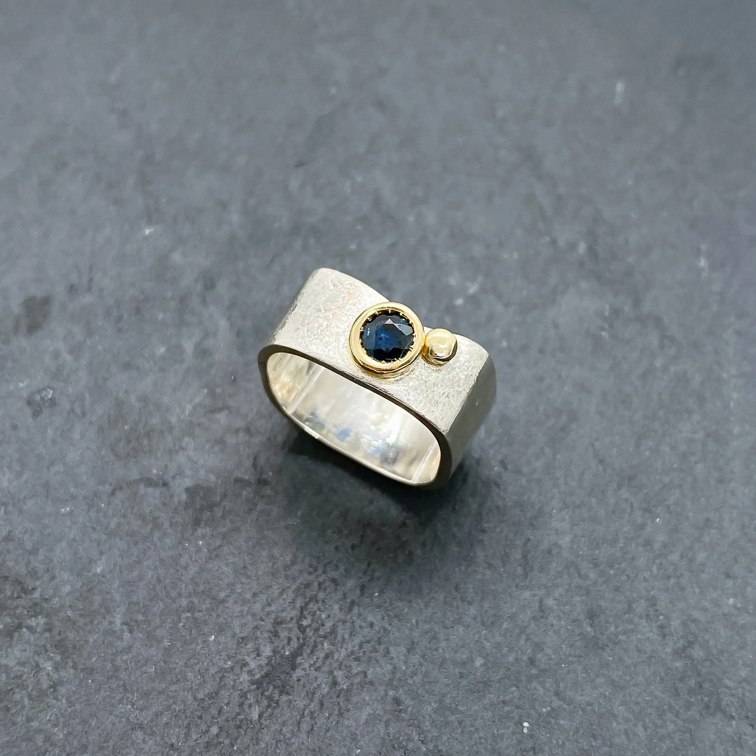 Blue Sapphire Bezel Ring Size 6