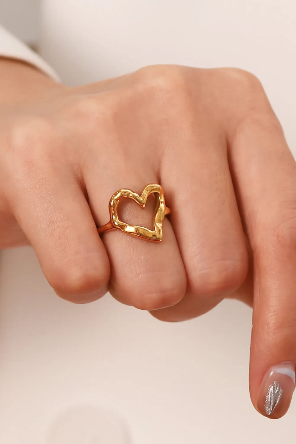 Elegant 18K Gold Plated Open Heart Ring