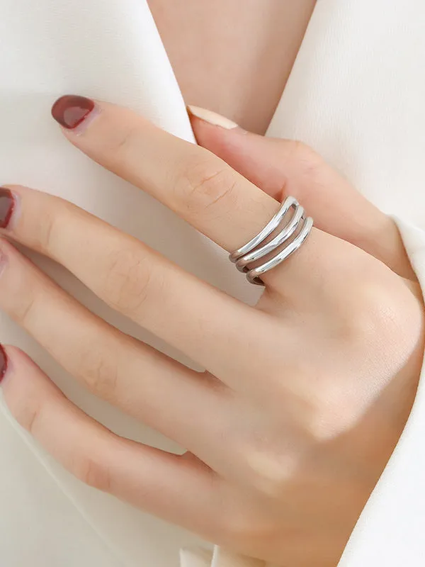 Elegant Women's Ring: A Touch of Sophistication for Every Occasion