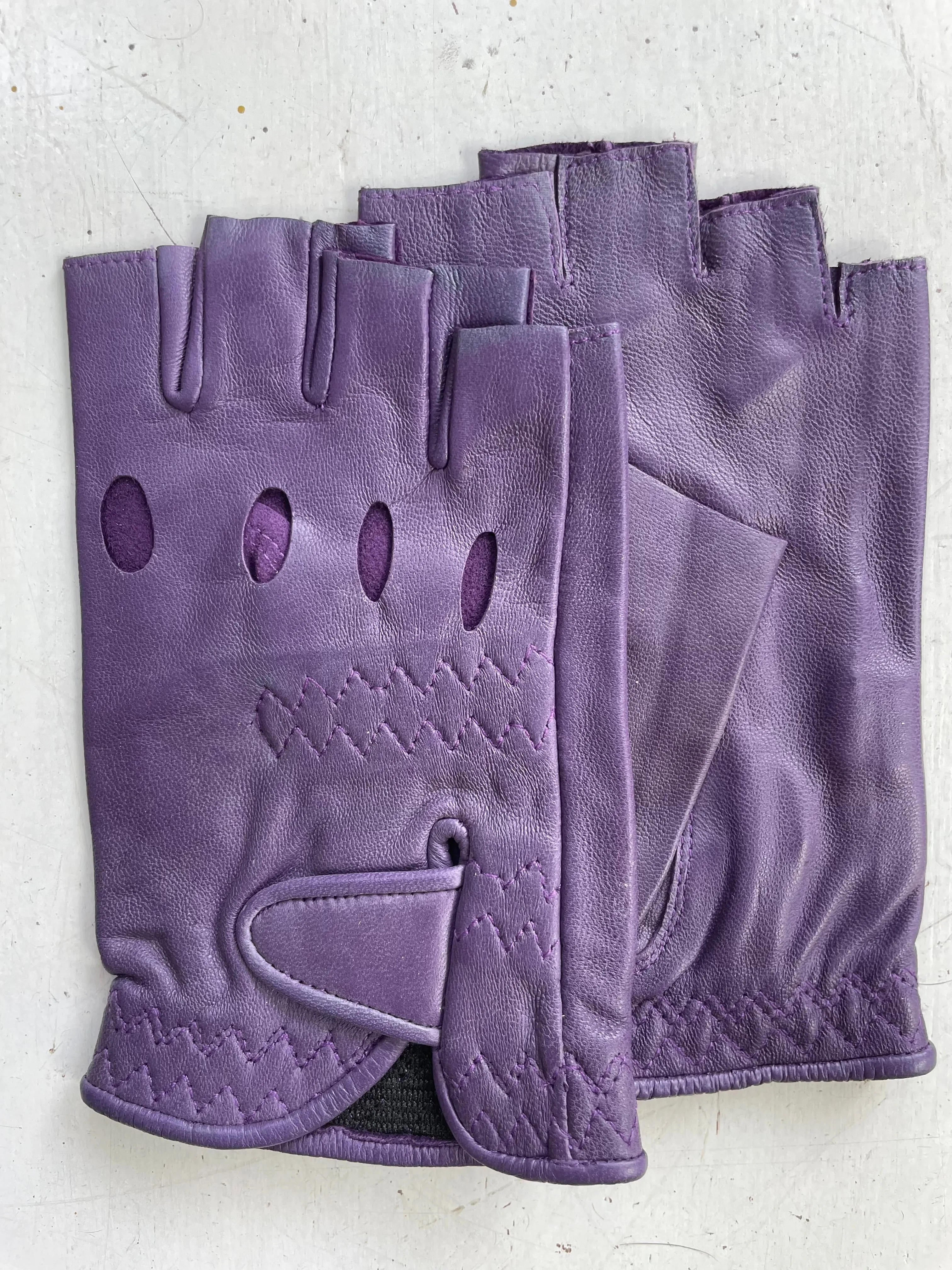 Ines Vintage - Fingerless Fashion Leather Driving Gloves