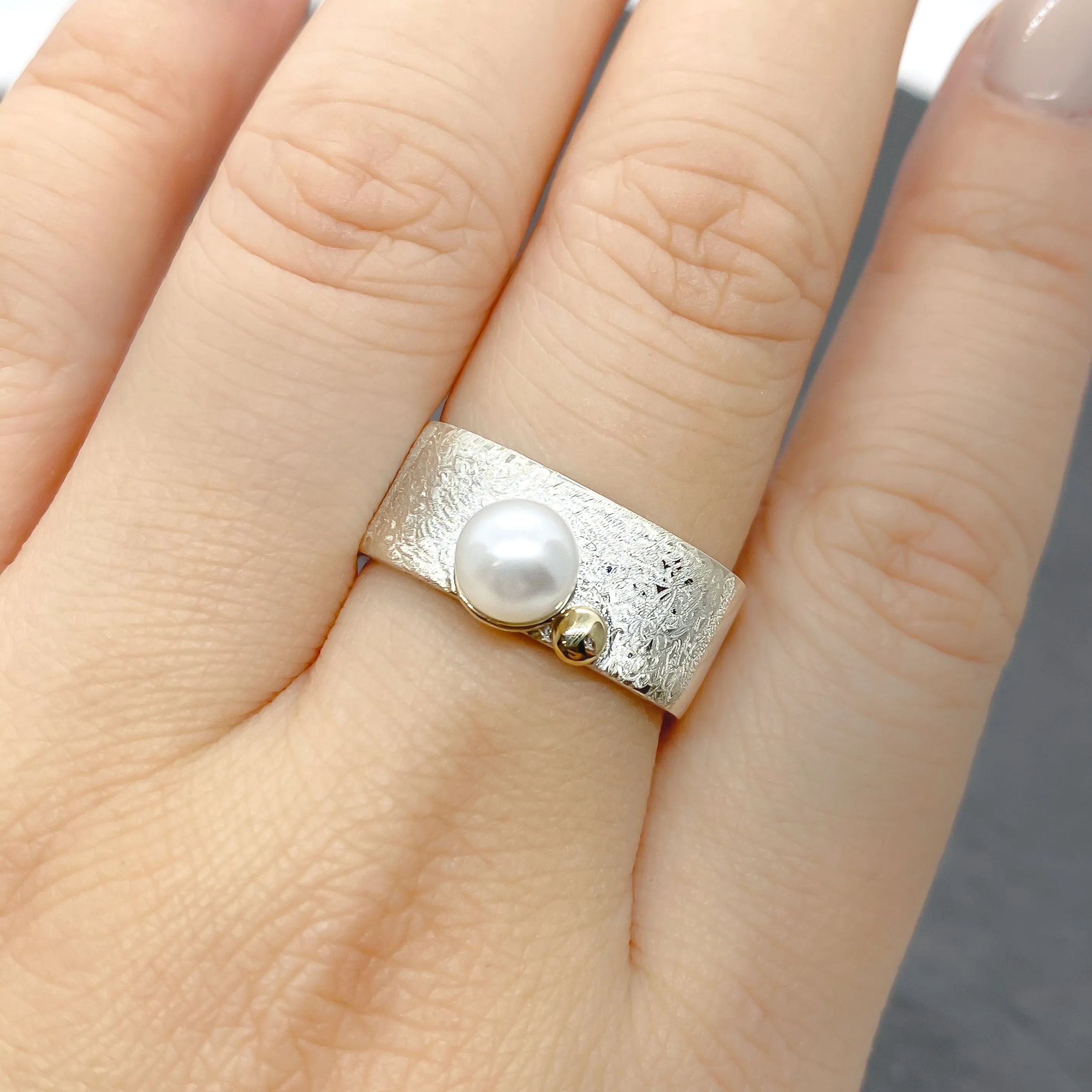 Large Pearl & Dot Stacking Ring