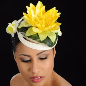 NA1002-Cream straw with yellow water flower fascinator dress hat